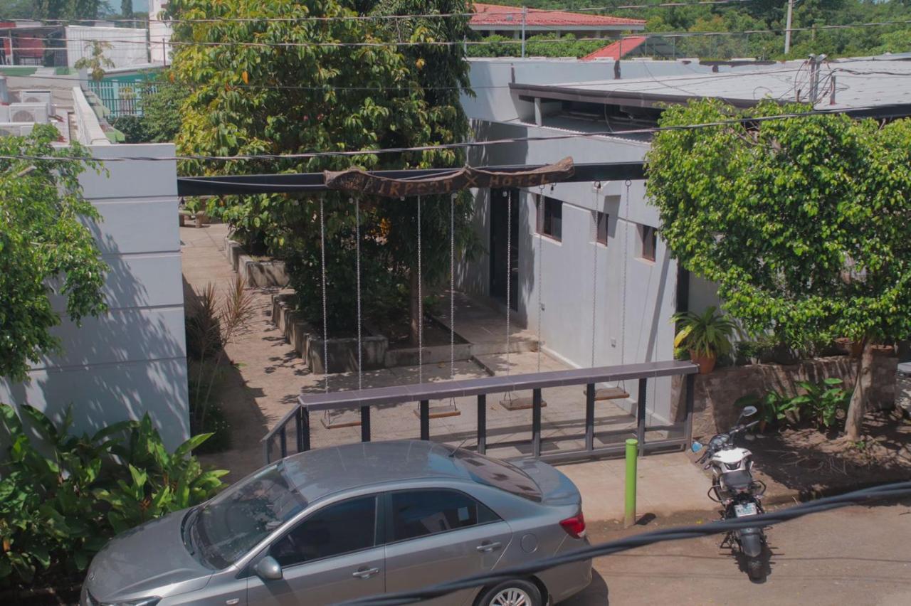 Airport X Managua Hotel Buitenkant foto