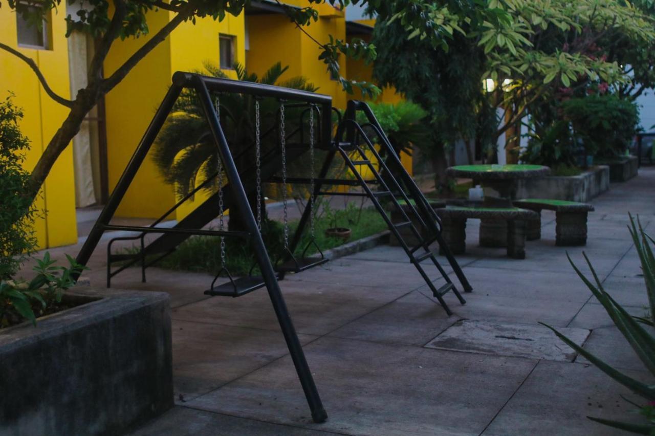 Airport X Managua Hotel Buitenkant foto